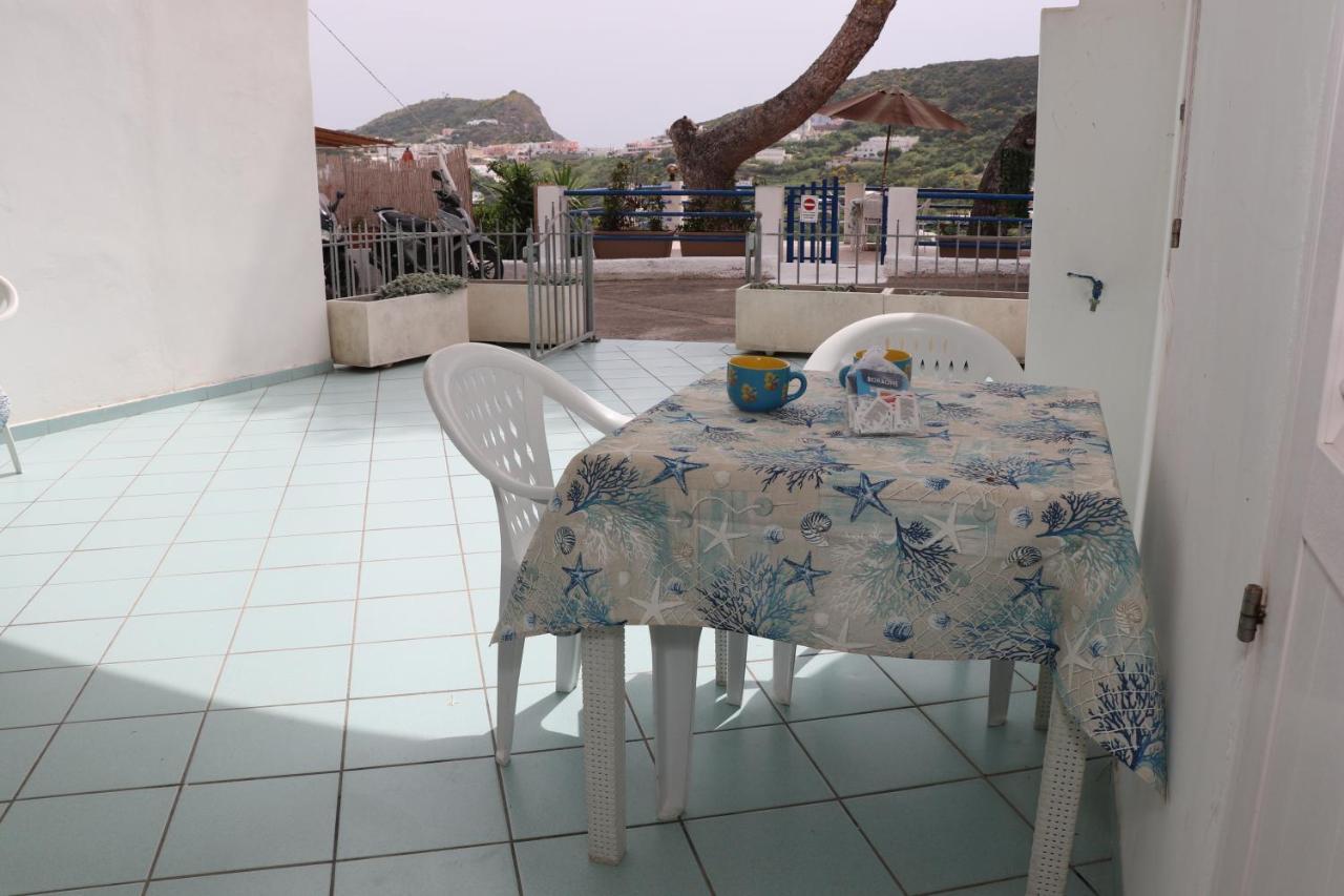 La terrazza di Cala Feola-Ponzacasevacanze Esterno foto