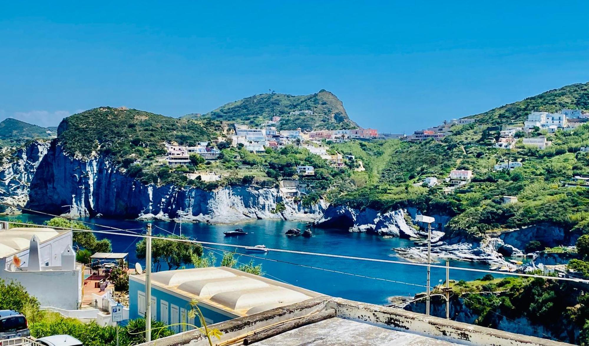 La terrazza di Cala Feola-Ponzacasevacanze Esterno foto